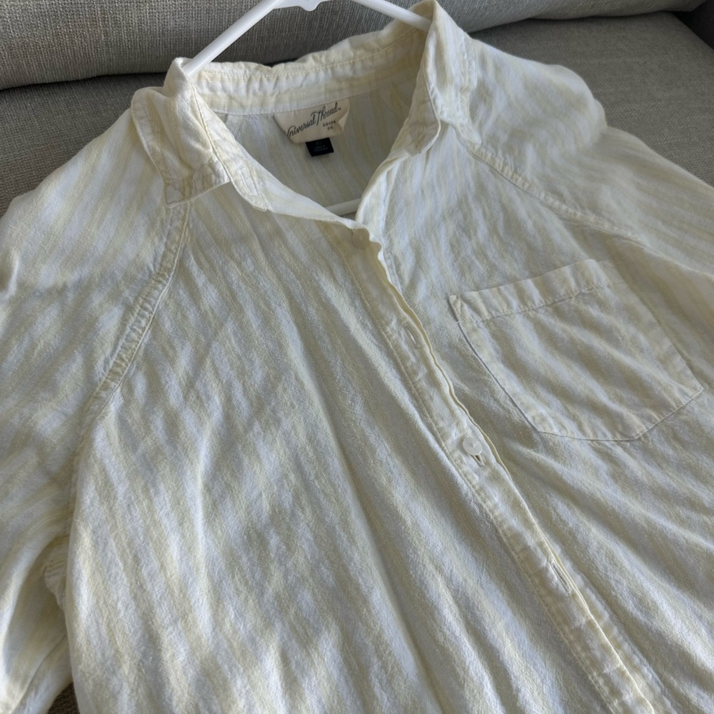 Long Sleeve Button Up Top - Picture 4 of 10
